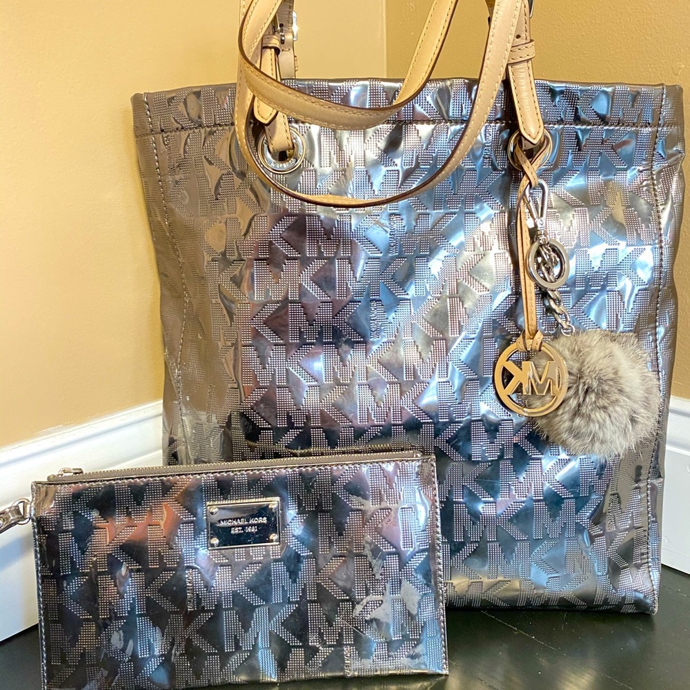 Michael Kors Metallic Tote & Matching Wristlet